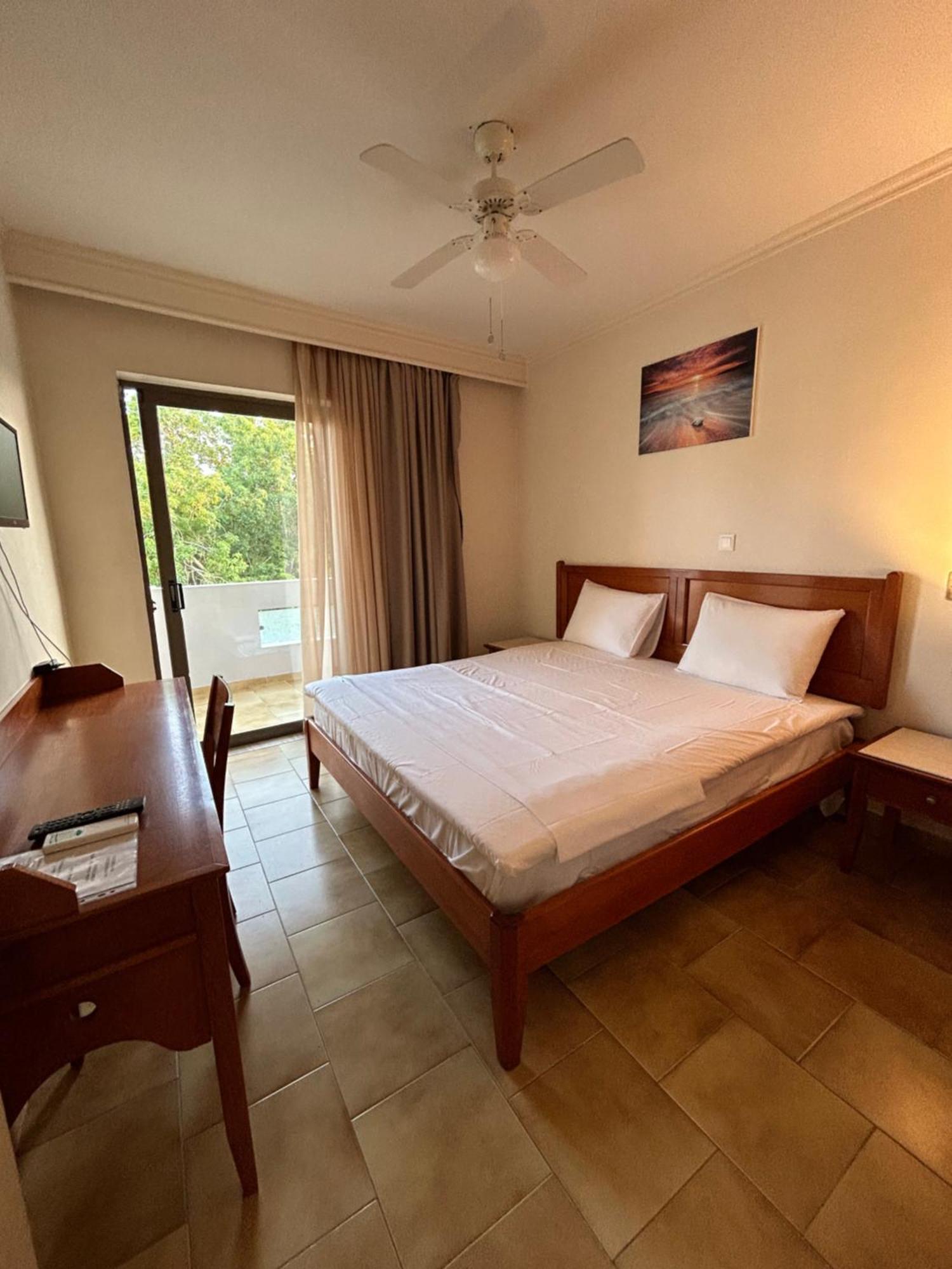 Captain Yiannis Studios & Apartments คอสทาวน์ ภายนอก รูปภาพ