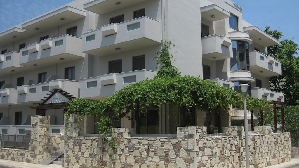 Captain Yiannis Studios & Apartments คอสทาวน์ ห้อง รูปภาพ